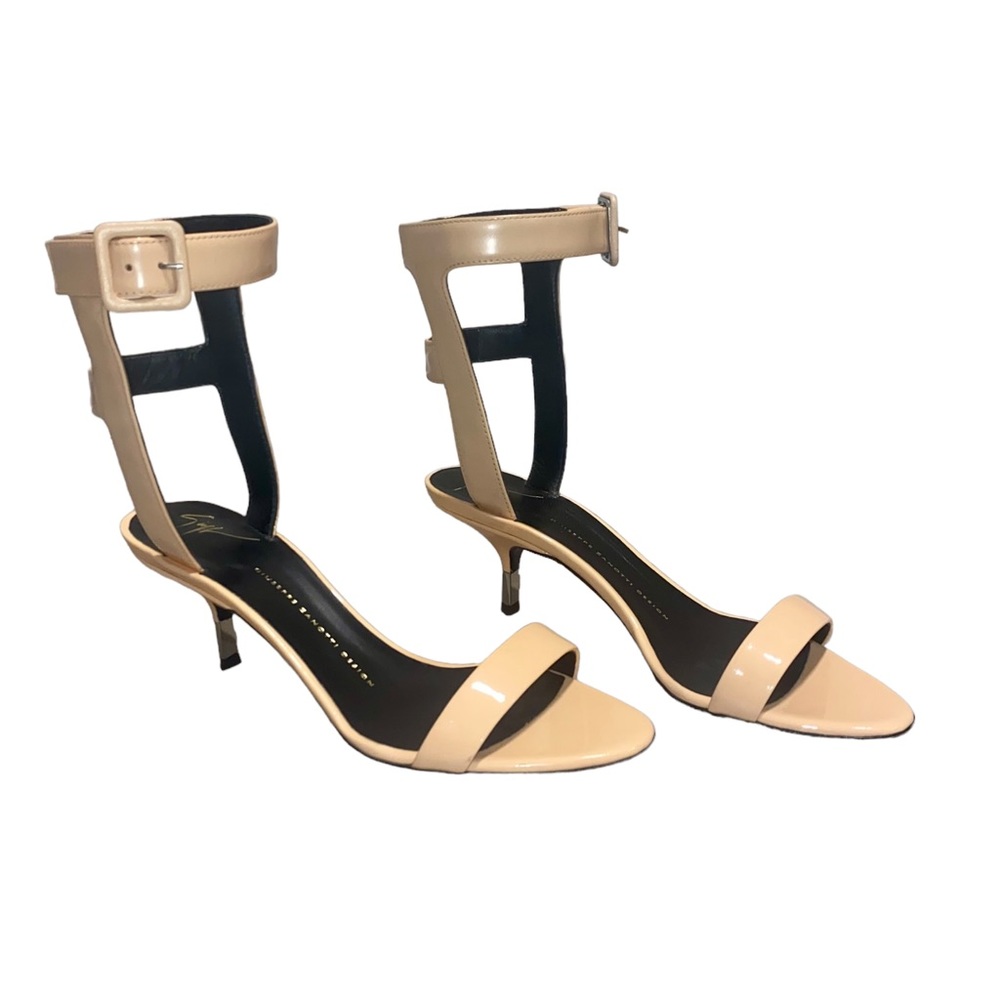 Giuseppe Zanotti | Patent Leather Cage Back Sandal